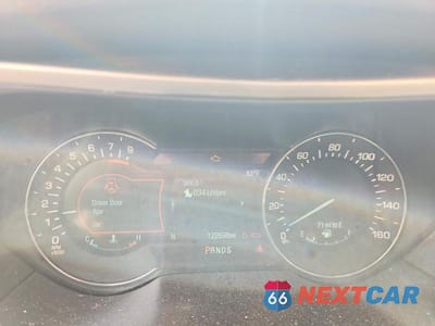 Zdjęcie 9 z 12 samochodu: 2017 LINCOLN MKZ RESERVE VIN:3LN6L5F95HR622654 - miniatura