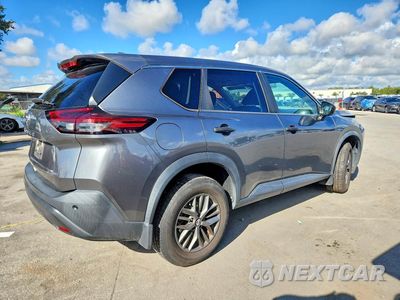 Trzecie zdjęcie samochodu z tyłu: 2021 NISSAN ROGUE S VIN:5N1AT3AA6MC782129 - miniatura
