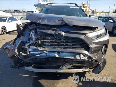 Piąte zdjęcie samochodu w środku: 2024 TOYOTA RAV4 SE VIN:2T3T6RFVXRW056975 - miniatura