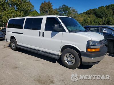 Czwarte zdjęcie samochodu z boku: 2019 CHEVROLET EXPRESS G3500 LT VIN:1GAZGPFG5K1210146 - miniatura