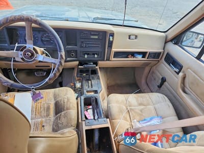 Zdjęcie 8 z 13 samochodu: 1994 JEEP CHEROKEE SPORT VIN:1J4FJ68SXRL148162 - miniatura