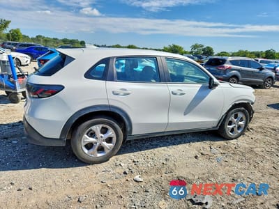 Trzecie zdjęcie samochodu z tyłu: 2025 HONDA HR-V LX VIN:3CZRZ2H32SM752459 - miniatura