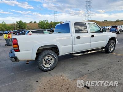 Trzecie zdjęcie samochodu z tyłu: 2003 GMC SIERRA K1500 HEAVY DUTY VIN:1GTGK13UX3F232054 - miniatura