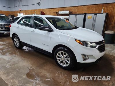 Czwarte zdjęcie samochodu z boku: 2020 CHEVROLET EQUINOX LS VIN:2GNAXHEV0L6225802 - miniatura