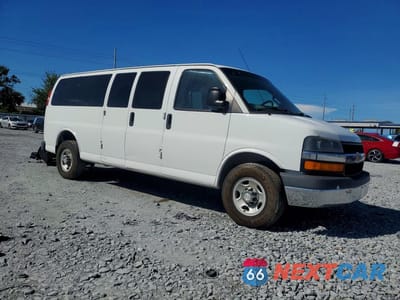 Czwarte zdjęcie samochodu z boku: 2016 CHEVROLET EXPRESS G3500 LT VIN:1GAZGPFG5G1264389 - miniatura