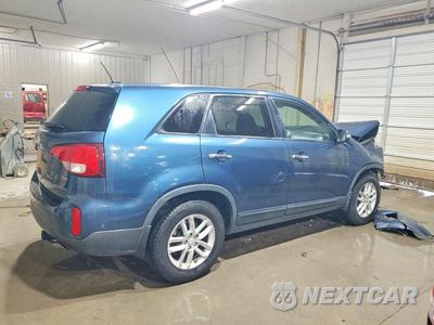 Trzecie zdjęcie samochodu z tyłu: 2014 KIA SORENTO LX VIN:5XYKT3A64EG459876 - miniatura