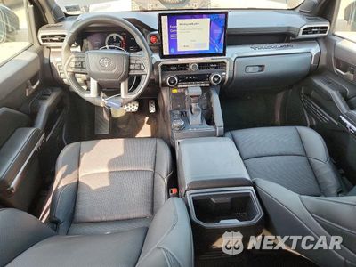 Zdjęcie 8 z 13 samochodu: 2025 TOYOTA TACOMA TRD SPORT VIN:3TMLB5JNXSM121486 - miniatura