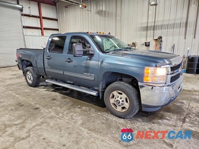Czwarte zdjęcie samochodu z boku: 2013 CHEVROLET SILVERADO K2500 HEAVY DUTY LT VIN:1GC1KXCG7DF209660 - miniatura