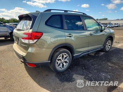 Trzecie zdjęcie samochodu z tyłu: 2019 SUBARU FORESTER PREMIUM VIN:JF2SKAGC2KH582004 - miniatura