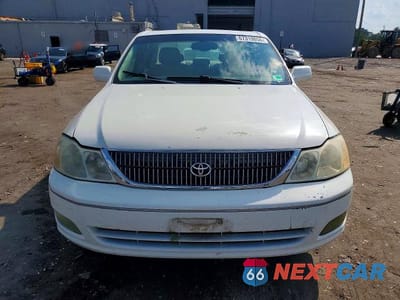 Piąte zdjęcie samochodu w środku: 2002 TOYOTA AVALON XLS VIN:4T1BF28B12U263114 - miniatura