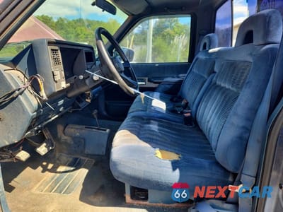 Zdjęcie 7 z 12 samochodu: 1994 CHEVROLET GMT-400 K1500 VIN:1GCEK14K3RE214823 - miniatura