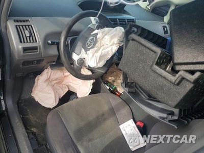 Zdjęcie 8 z 12 samochodu: 2013 TOYOTA PRIUS V TWO VIN:JTDZN3EU6D3219264 - miniatura