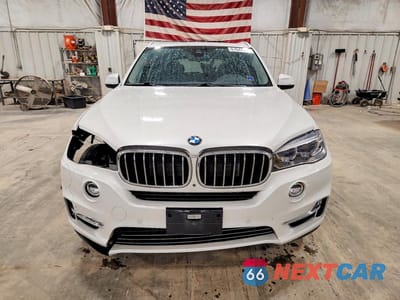 Piąte zdjęcie samochodu w środku: 2016 BMW X5 XDRIVE35I VIN:5UXKR0C58G0P22993 - miniatura