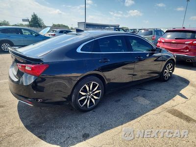 Trzecie zdjęcie samochodu z tyłu: 2023 CHEVROLET MALIBU RS VIN:1G1ZG5ST6PF128413 - miniatura
