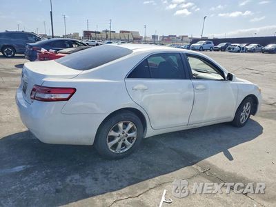 Trzecie zdjęcie samochodu z tyłu: 2011 TOYOTA CAMRY LE VIN:4T4BF3EK4BR115782 - miniatura