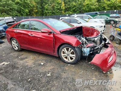 Czwarte zdjęcie samochodu z boku: 2013 HYUNDAI SONATA LIMITED VIN:5NPEC4AC8DH648319 - miniatura