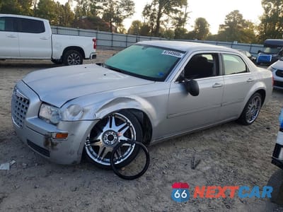 2005 CHRYSLER 300 2C3AA43R55H568142 - główne zdjęcie licytacji z USA - miniatura