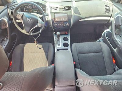 Zdjęcie 8 z 12 samochodu: 2015 NISSAN ALTIMA 2.5 S VIN:1N4AL3AP3FC154059 - miniatura