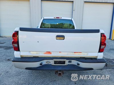 Zdjęcie 6 z 12 samochodu: 2004 CHEVROLET SILVERADO C1500 VIN:1GCEC14X74Z186745 - miniatura