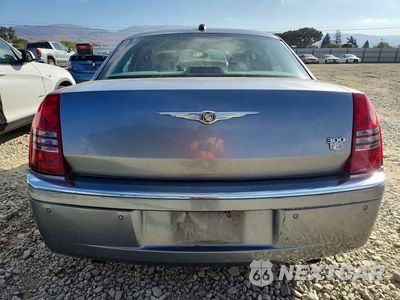 Zdjęcie 6 z 12 samochodu: 2006 CHRYSLER 300C VIN:2C3LA63H06H219497 - miniatura