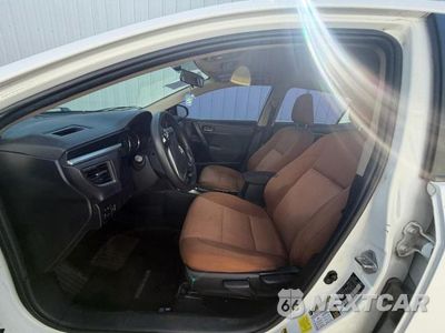 Piąte zdjęcie samochodu w środku: 2016 TOYOTA COROLLA LE VIN:2T1BURHE9GC607631 - miniatura