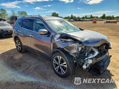 Czwarte zdjęcie samochodu z boku: 2019 NISSAN ROGUE SV VIN:JN8AT2MV9KW398455 - miniatura