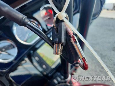Zdjęcie 8 z 9 samochodu: 2018 HARLEY-DAVIDSON FLHXS STREET GLIDE SPECIAL VIN:1HD1KRC13JB600104 - miniatura