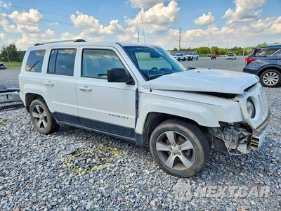 Czwarte zdjęcie samochodu z boku: 2016 JEEP PATRIOT LATITUDE VIN:1C4NJPFA7GD787415 - miniatura