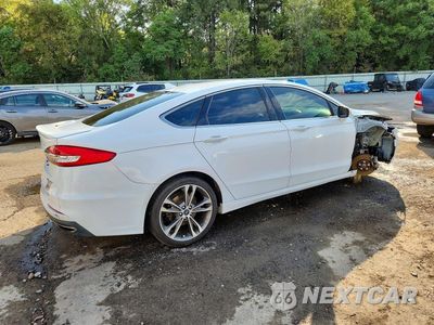 Trzecie zdjęcie samochodu z tyłu: 2020 FORD FUSION TITANIUM VIN:3FA6P0K96LR133101 - miniatura
