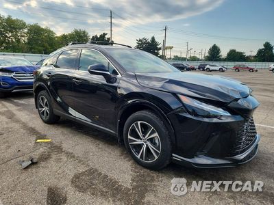 Czwarte zdjęcie samochodu z boku: 2024 LEXUS RX 350H PREMIUM VIN:2T2BBMCAXRC052412 - miniatura