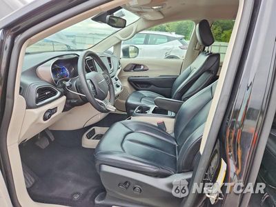 Zdjęcie 7 z 13 samochodu: 2023 CHRYSLER PACIFICA HYBRID TOURING L VIN:2C4RC1L72PR631331 - miniatura