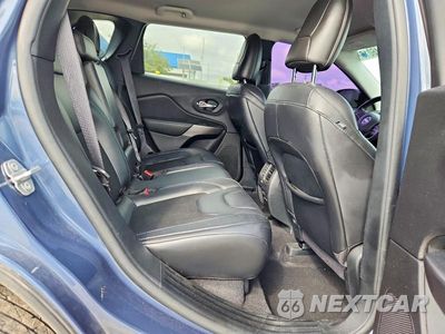 Zdjęcie 10 z 12 samochodu: 2020 JEEP CHEROKEE LATITUDE PLUS VIN:1C4PJMLB1LD534024 - miniatura