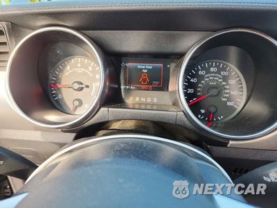 Zdjęcie 9 z 12 samochodu: 2019 FORD MUSTANG VIN:1FATP8UH4K5182000 - miniatura