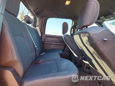 Zdjęcie 10 z 12 samochodu: 2021 RAM 2500 TRADESMAN VIN:3C6UR5CL5MG629787 - miniatura