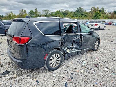 Trzecie zdjęcie samochodu z tyłu: 2019 CHRYSLER PACIFICA TOURING L VIN:2C4RC1BG5KR651602 - miniatura