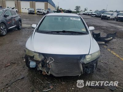 Piąte zdjęcie samochodu w środku: 2010 HONDA CIVIC LX VIN:2HGFA1F51AH324430 - miniatura