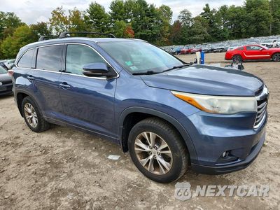 Czwarte zdjęcie samochodu z boku: 2015 TOYOTA HIGHLANDER XLE VIN:5TDJKRFH2FS112644 - miniatura