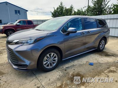 2024 TOYOTA SIENNA LE 5TDKRKEC9RS209924 - główne zdjęcie licytacji z USA - miniatura