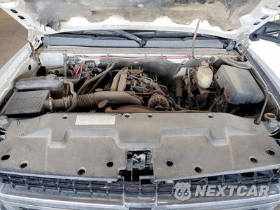Zdjęcie 11 z 12 samochodu: 2008 CHEVROLET SILVERADO K2500 HEAVY DUTY VIN:1GCHK23K78F212604 - miniatura