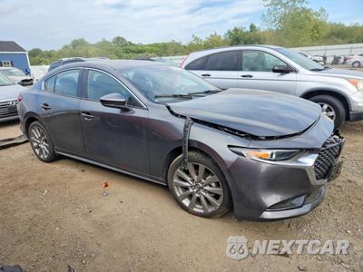 Czwarte zdjęcie samochodu z boku: 2026 MAZDA 3 PREFERRED VIN:JM1BPACL9T1861224 - miniatura