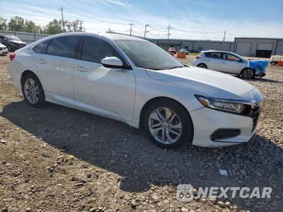 Czwarte zdjęcie samochodu z boku: 2018 HONDA ACCORD LX VIN:1HGCV1F1XJA226208 - miniatura