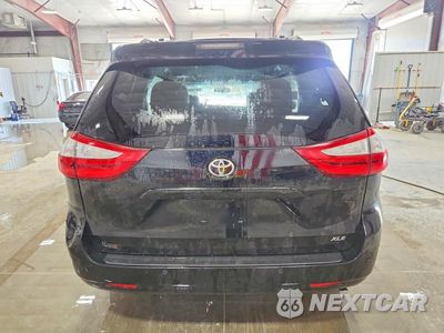 Zdjęcie 6 z 13 samochodu: 2017 TOYOTA SIENNA XLE 8-PASSENGER VIN:5TDYZ3DC7HS817246 - miniatura