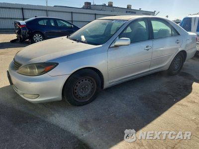 2004 TOYOTA CAMRY SE 4T1BE32K84U910807 - główne zdjęcie licytacji z USA - miniatura