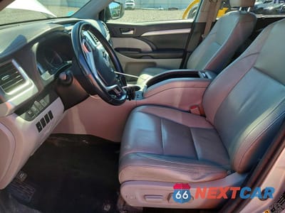 Zdjęcie 7 z 13 samochodu: 2018 TOYOTA HIGHLANDER XLE VIN:5TDJZRFH6JS856364 - miniatura