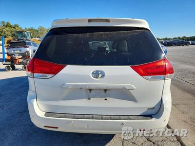 Zdjęcie 6 z 13 samochodu: 2013 TOYOTA SIENNA XLE 8-PASSENGER VIN:5TDYK3DC3DS372454 - miniatura