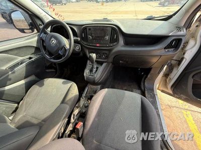Zdjęcie 9 z 10 samochodu: 2016 RAM PROMASTER CITY VIN:ZFBERFAT7G6B20978 - miniatura