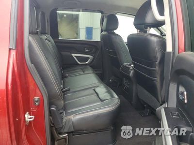 Zdjęcie 10 z 12 samochodu: 2017 NISSAN TITAN XD SL VIN:1N6AA1F48HN512358 - miniatura