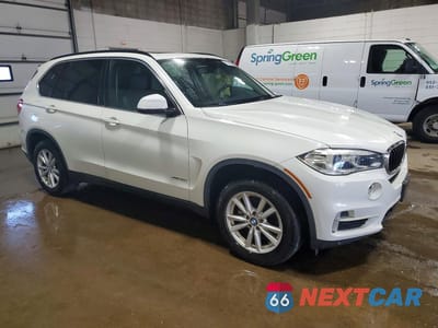 Czwarte zdjęcie samochodu z boku: 2015 BMW X5 XDRIVE35I VIN:5UXKR0C56F0P08511 - miniatura