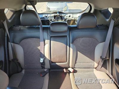 Zdjęcie 10 z 13 samochodu: 2011 HYUNDAI TUCSON GLS VIN:KM8JUCAC5BU159753 - miniatura