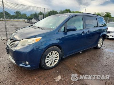 2012 TOYOTA SIENNA XLE 8-PASSENGER 5TDYK3DC5CS270104 - główne zdjęcie licytacji z USA - miniatura